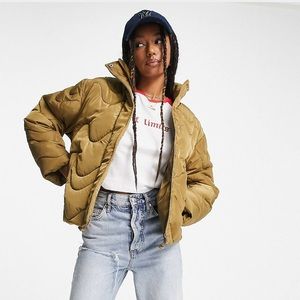 WOMENS SIZE 12 SWIRL QUILTED PUFFER JACKET